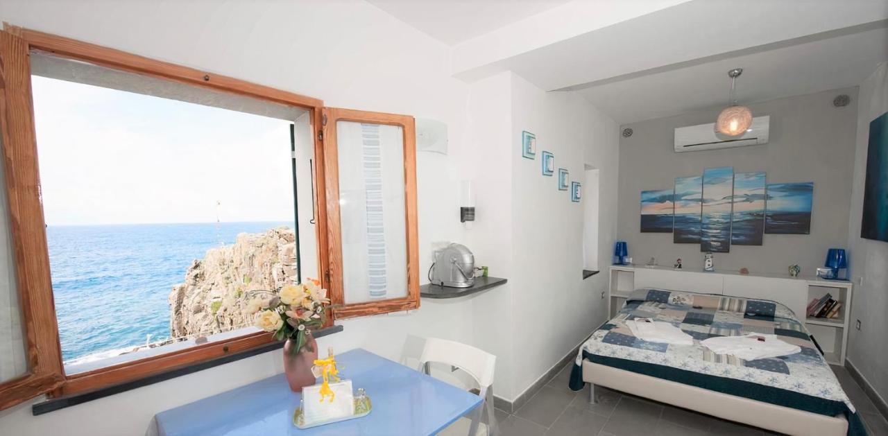 Double Room "Dora" - La Scogliera Riomaggiore Dış mekan fotoğraf
